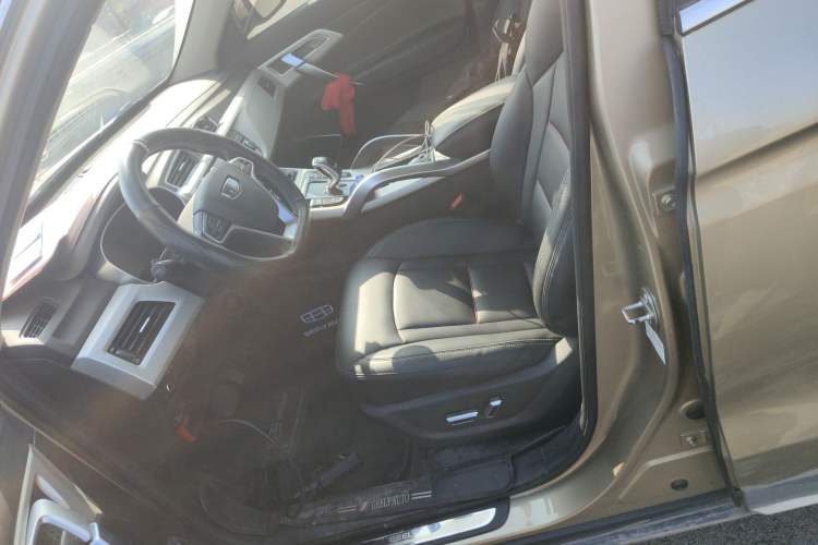 Used Geely Auto Emgrand X7 Sport 2020 1.8TD DCT Two-Wheel Drive Smart Connect 4G-Enabled Version
