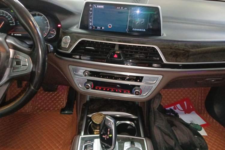 Used BMW 7 Series 2016 730Li Luxury Model
