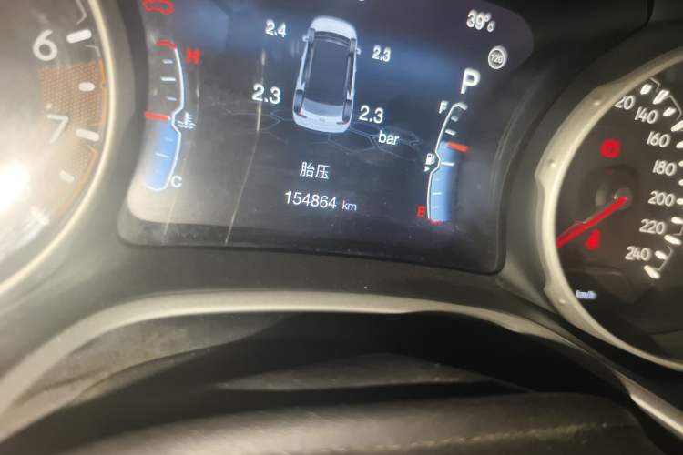 Used  Compass 2017 200T Automatic Family Edition
