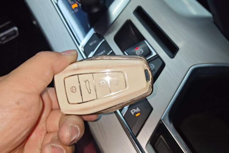 Used Geely Auto Coolray 2019 Sport Model 260T DCT Battle China V Standard
