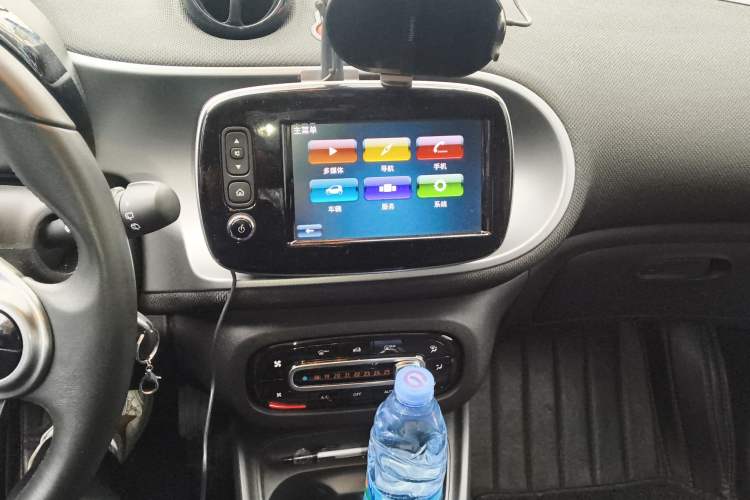 Used smart fortwo 2018 0.9T 66kW Hardtop Pioneer Edition China V Emission Standard