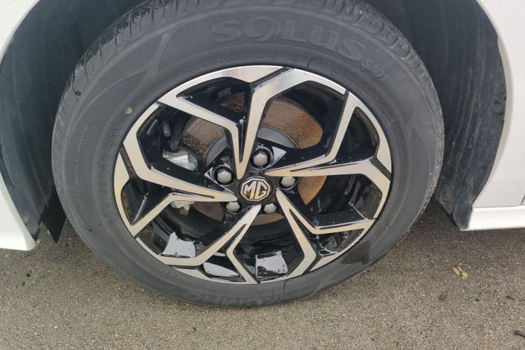 Used MG 5 2022 180 DVVT CVT Youth Luxury Edition
