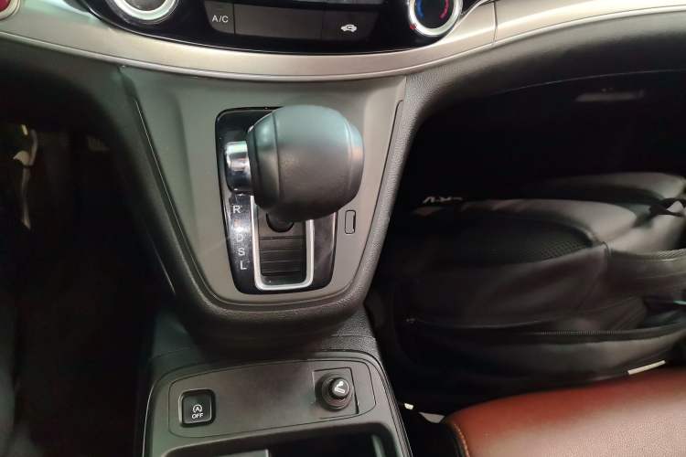 Used Honda CR-V 2016 2.0L two-wheel drive Urban Edition
