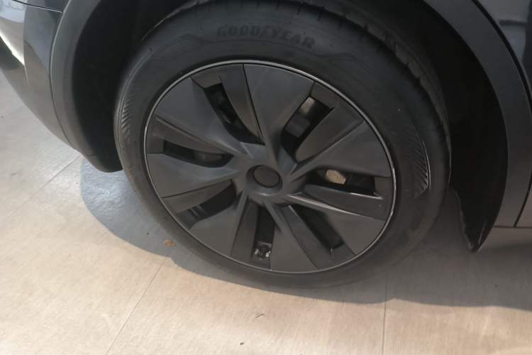 Used Tesla Model Y 2024 Rear-Wheel-Drive Version
