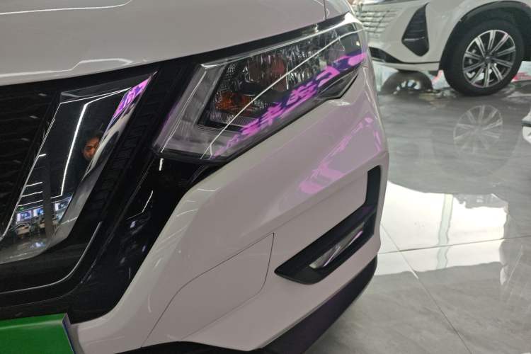 Used Nissan X-Trail 2019 2.0L CVT Smart Connect Comfort Edition 2WD
