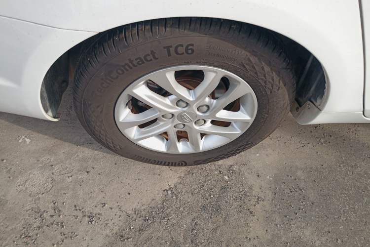 Used Geely Auto Emgrand 2017 Sedan Million Edition 1.5L Manual Luxury Model
