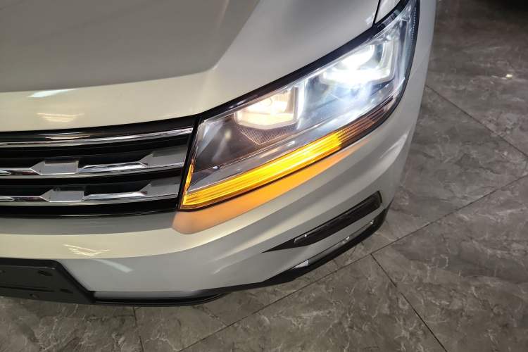 Used Volkswagen Tiguan L 2018 330TSI Automatic Two-Wheel Drive Luxury Edition
