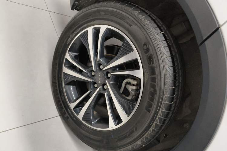 Used JETOUR X70 2023 1.5T DCT Beyond PRO Edition 5-Seater
