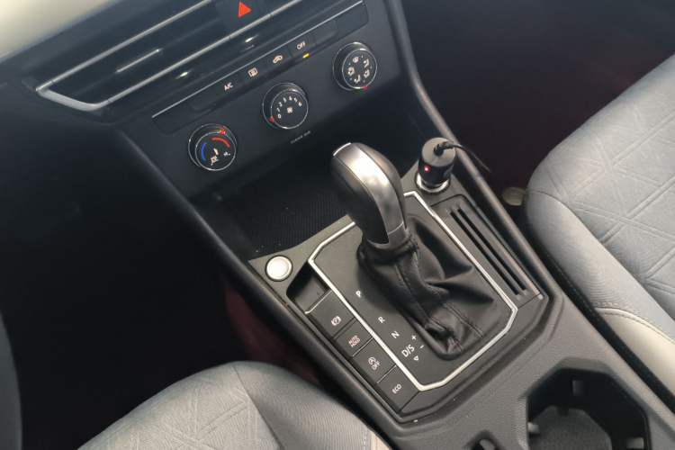 Used Volkswagen Lavida 2023 300TSI DSG Full-Comfort Edition
