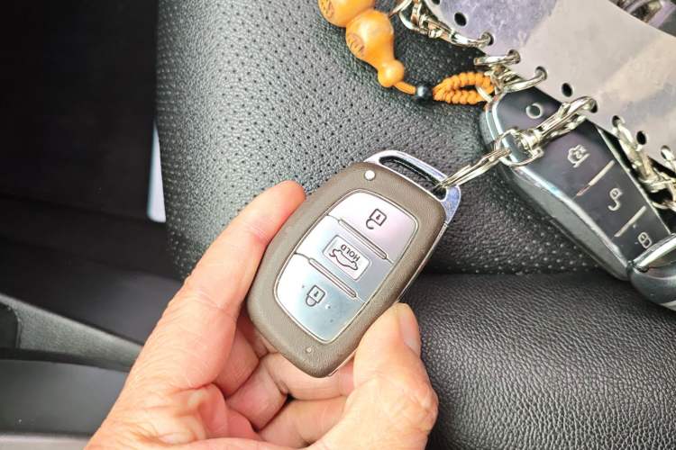 Used Hyundai Elantra 2016 1.6L Automatic Prestige Edition
