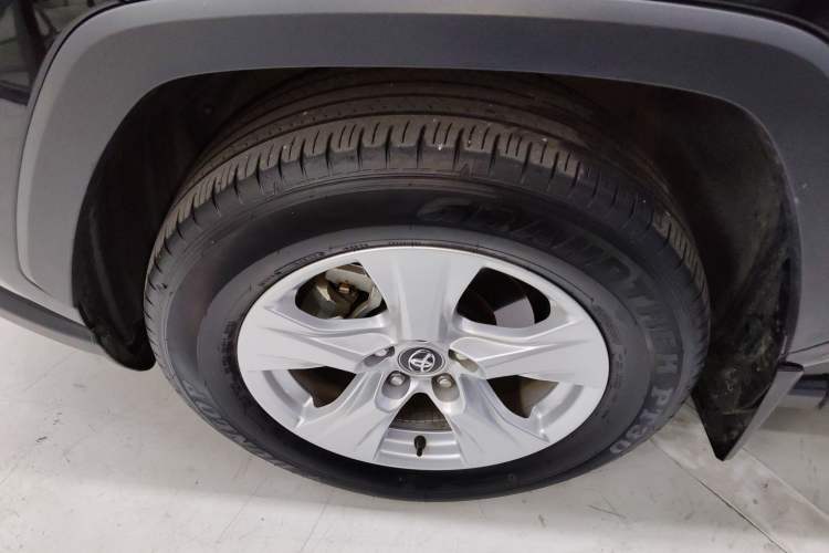 Used Toyota RAV4 2023 2.0L CVT Two-Wheel Drive Urban Edition
