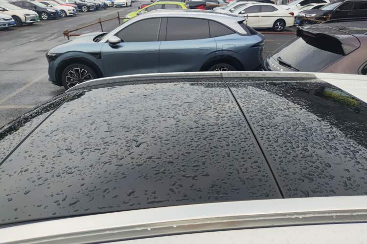 Used Mercedes-Benz GLC 2020 Facelift GLC 260 L 4MATIC Luxury Edition
