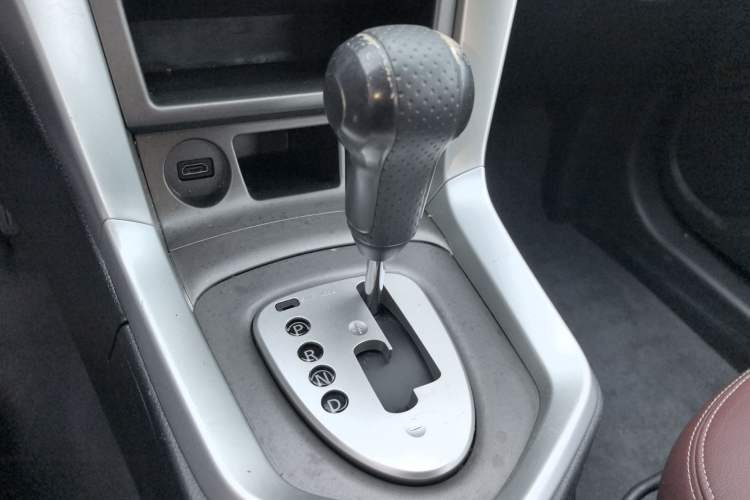 Used Venucia T70X 2015 2.0L CVT SmartFun Sport Edition