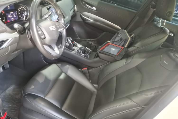 Used Cadillac XT4 2021 28T Two-Wheel Drive Luxury Version