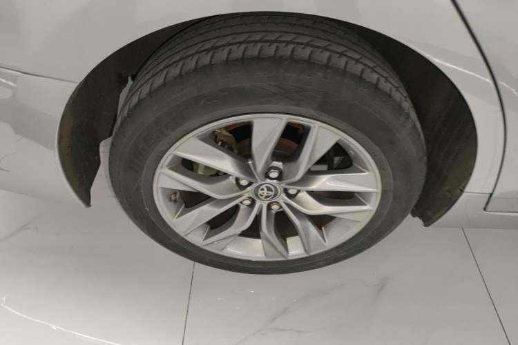 Used Toyota Avalon 2019 2.5L Ambition Version China VI Standard