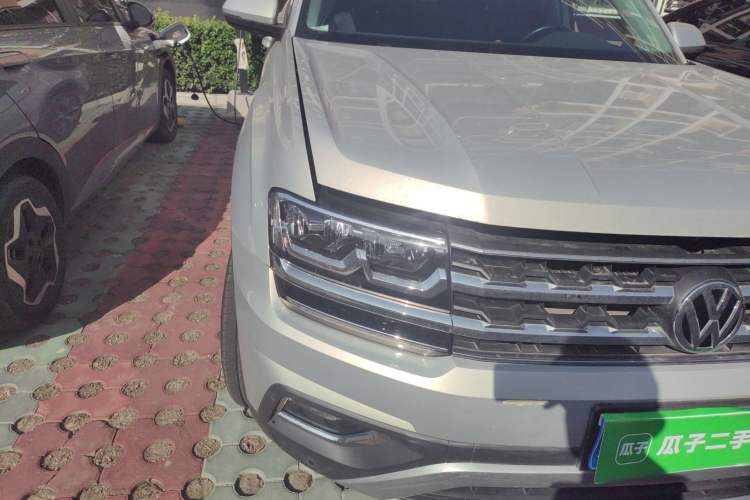 Used Volkswagen Teramont 2019 330TSI Two-Wheel-Drive Luxury Edition China VI Standard
