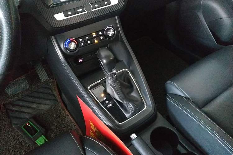 Used MG ZS 2017 1.5L Automatic Luxury Internet Edition