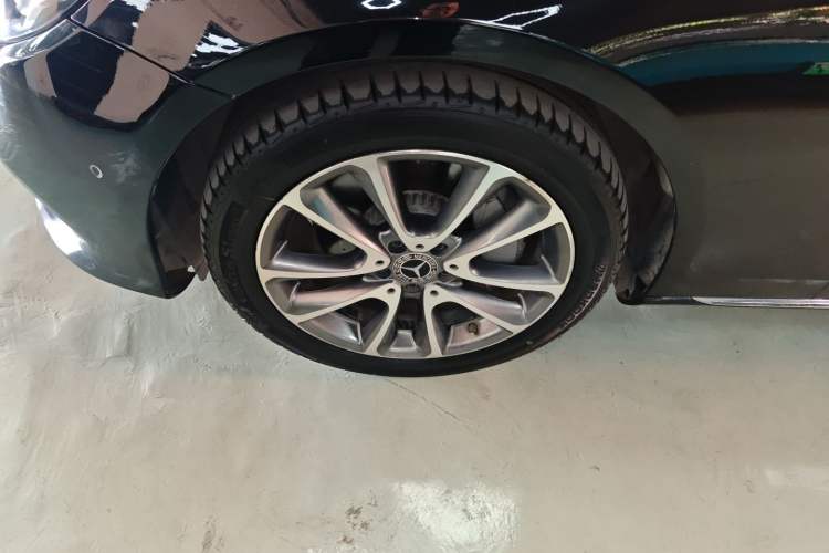 Used Mercedes-Benz E-Class 2019 E 300 L Luxury Model
