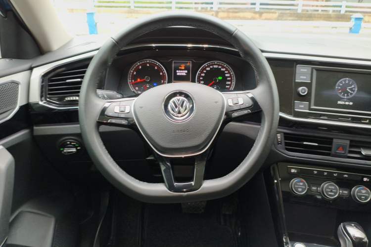 Used Volkswagen Tayron 2019 330TSI Two-Wheel-Drive Luxury Version China V Emission Standard
