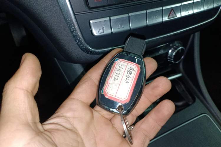 Used Mercedes-Benz GLA 2017 GLA 220 4MATIC Fashion Model
