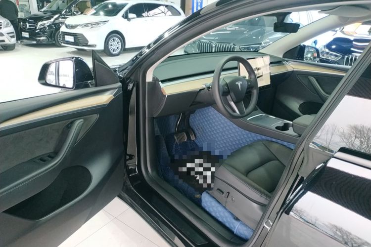 Used Tesla Model Y 2022 Rear-Wheel-Drive Version