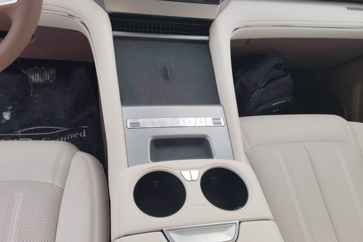 Used BYD Xia 2025 DM-i 1.5T 100km Leading Model
