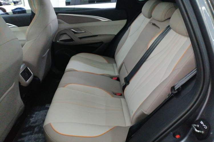 Used BYD Song Pro New Energy 2024 HONOR Edition DM-i 71KM Leading Model
