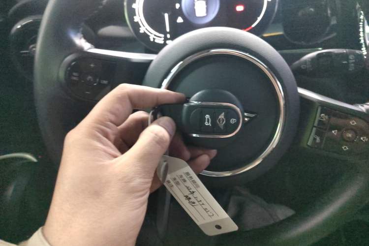 Used  MINI 2022 Updated 1.5T COOPER Classic Edition
