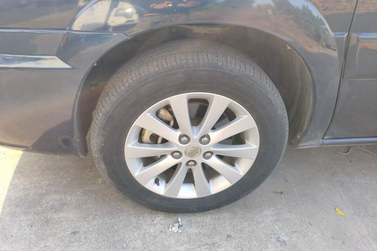 Used Buick GL8 2014 2.4L Executive Edition
