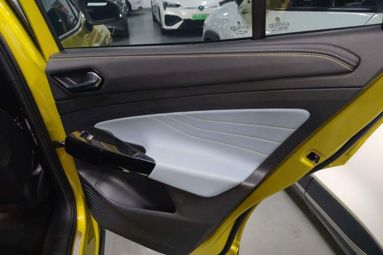 Used Volkswagen ID.4 X 2021 Pure Edition
