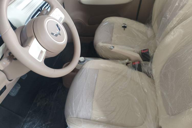 Used Wuling Hongguang MINIEV 2025 Four-Door Version Advanced Edition
