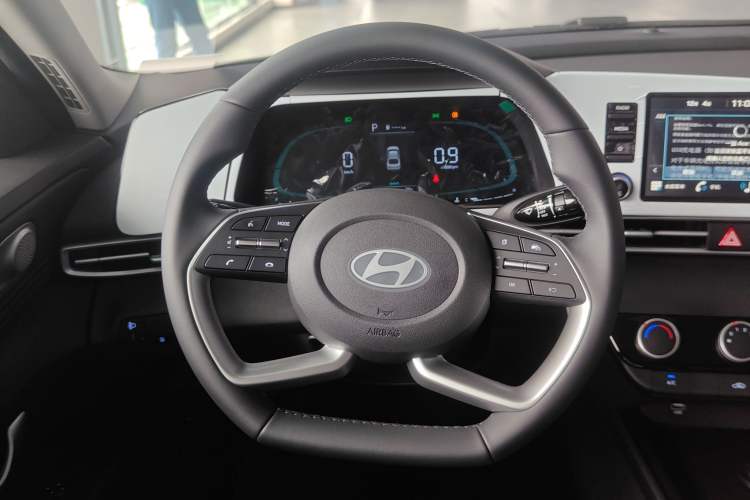 Used Hyundai Elantra 2023 1.5L CVT GLX Elite Edition
