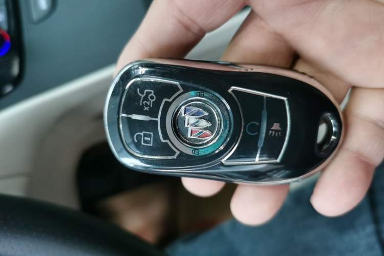 Used Buick LaCrosse 2022 Avenir Avia First Edition
