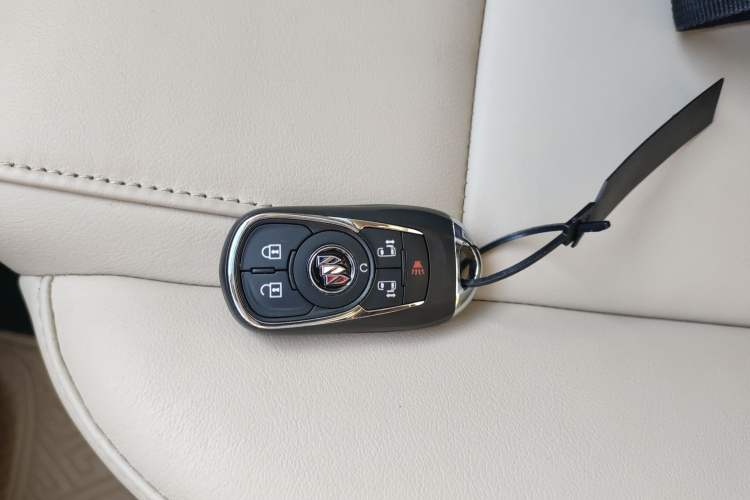 Used Buick GL8 2023 ES Lu Zun Deluxe Model
