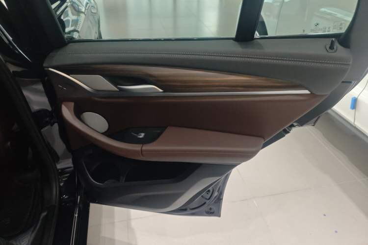 Used BMW X3 2023 Restyled xDrive30i Leading Edition M Night Sky Package
