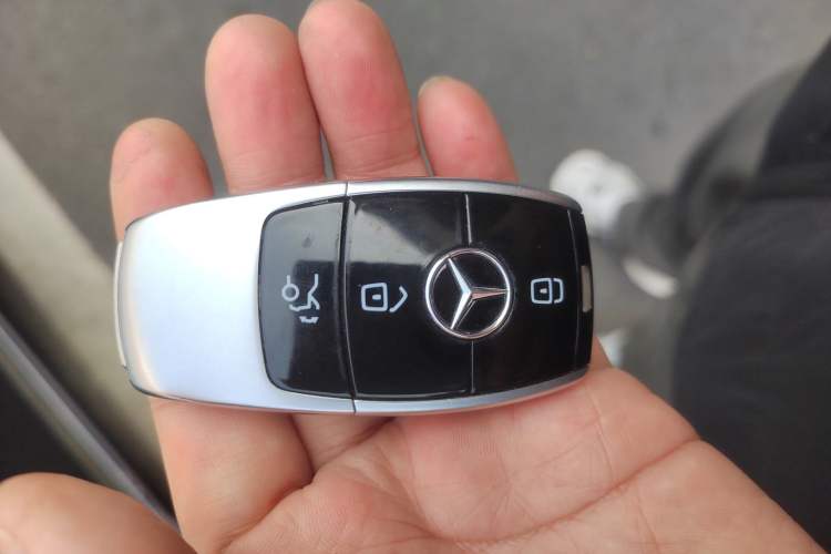 Used Mercedes-Benz E-Class 2019 E 260 L
