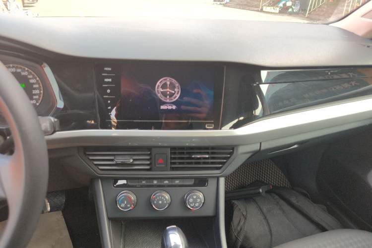 Used Volkswagen Bora 2021 1.5L Automatic Fashionable Smart Connectivity Version
