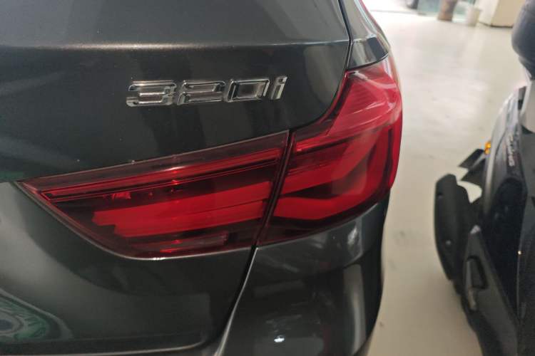 Used BMW 3 Series GT 2019 320i M Sport Night Edition

