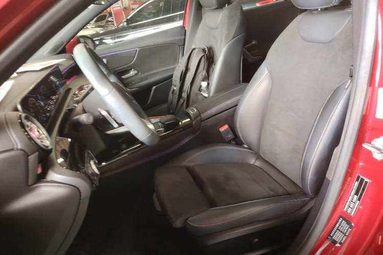 Used Mercedes-Benz A-Class 2020 Restyled A 200 L Sport Sedan Fashion Version
