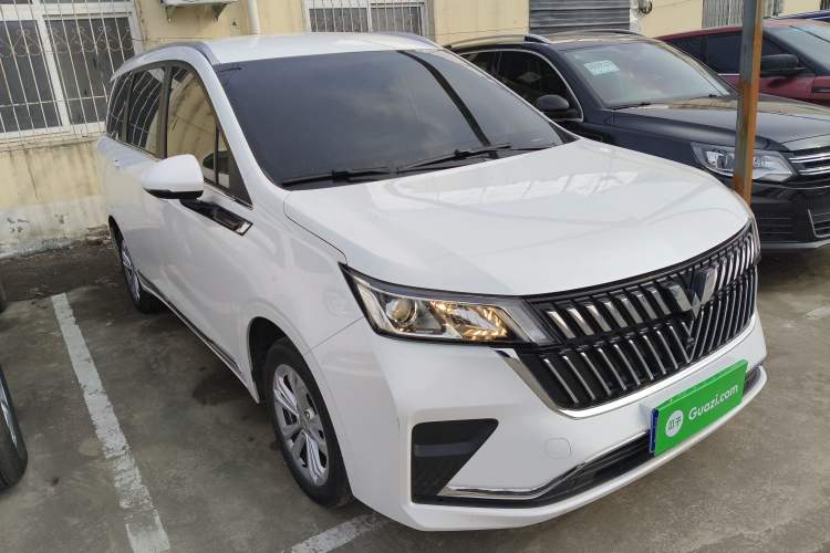 Used Wuling Jiachen 2022 1.5L Manual Comfort Edition
