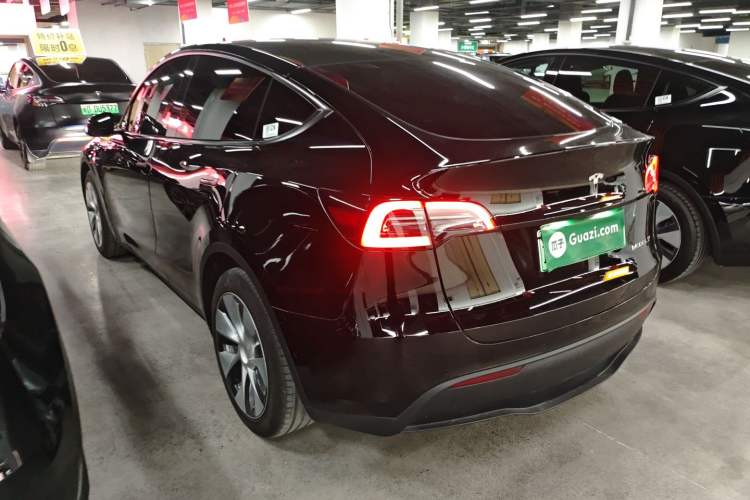 Used Tesla Model Y 2022 Rear-Wheel-Drive Version