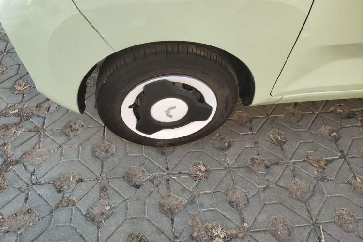 Used Wuling Hongguang MINIEV 2021 Macaron Premium Model – Lithium Iron Phosphate
