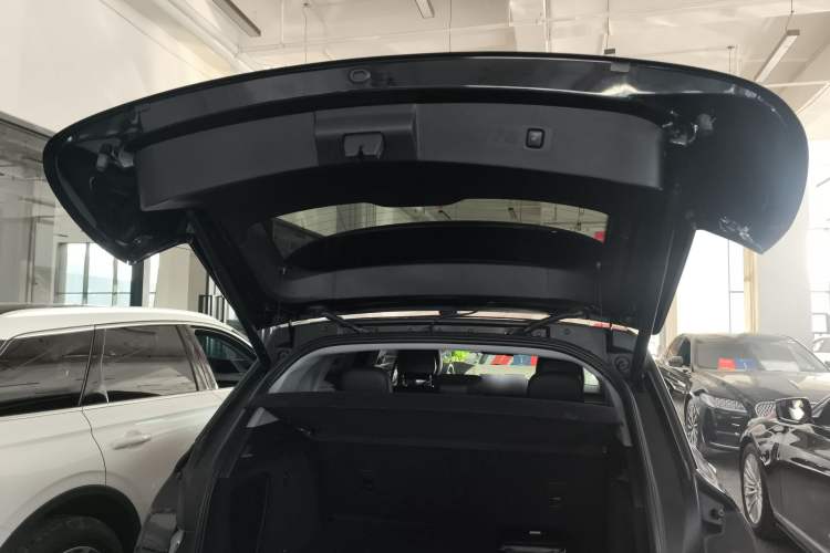 Used Lincoln Corsair 2020 2.0T Two-Wheel Drive Luxury Edition