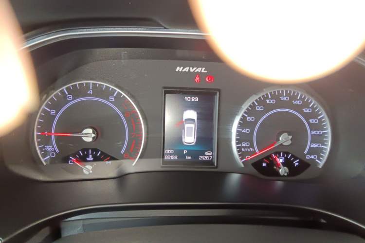 Used Haval H6 2017 Red Label 2.0T Automatic Two-Wheel Drive ZhiShang Model
