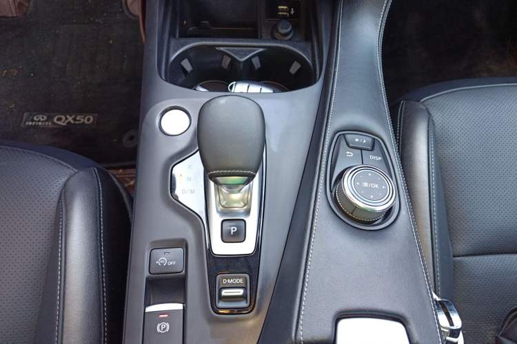 Used Infiniti QX50 2018 2.0T Two-Wheel Drive Fashion Edition
