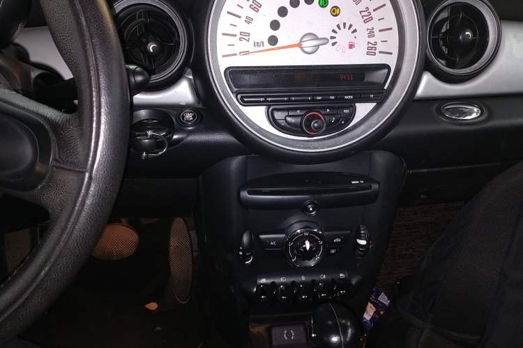Used  MINI 2011 1.6L ONE
