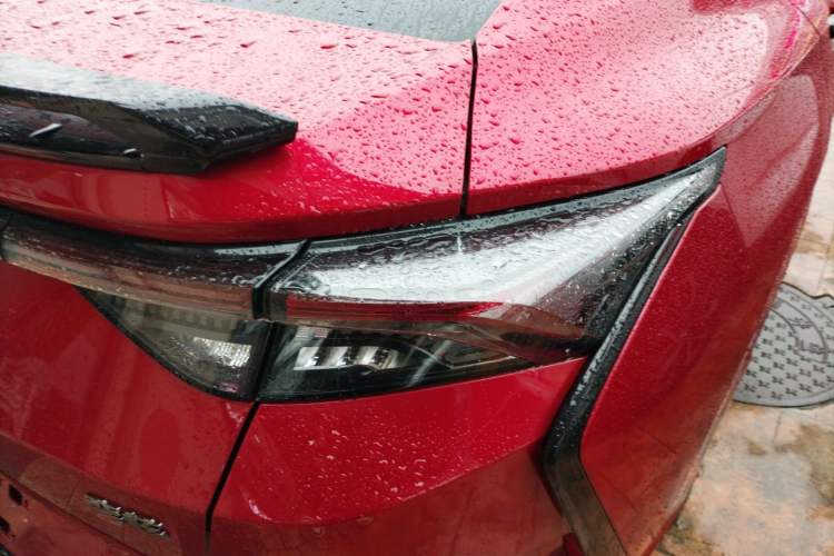 Used Dongfeng Aeolus Yixuan 2021 230T Automatic Zuiying Knight Edition
