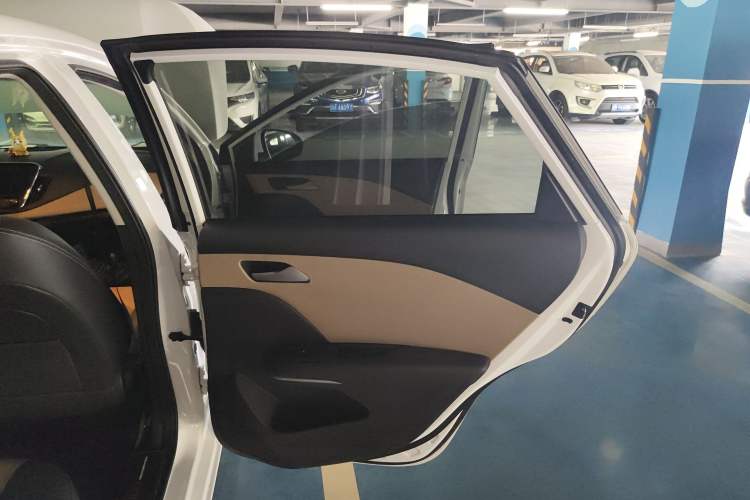 Used Chevrolet Monza 2022 320 Automatic Enjoyment Sunroof Version
