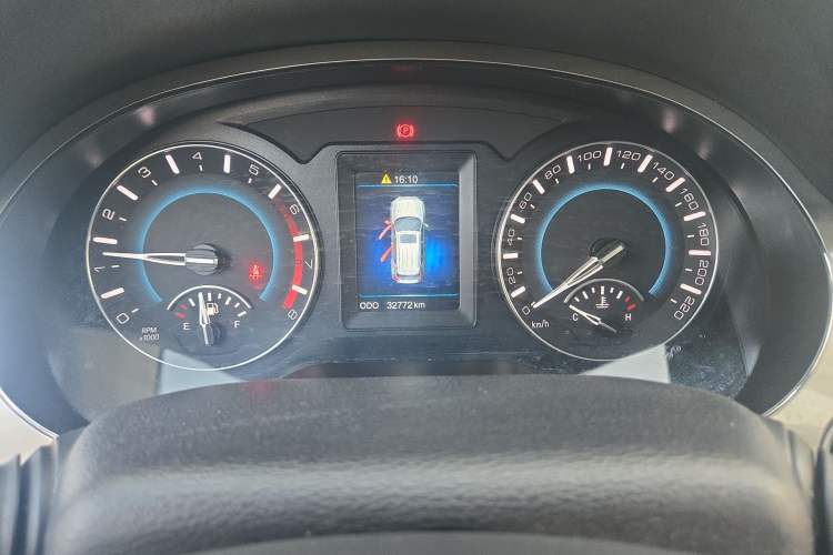 Used Haval H2 2016 Red-Label 1.5T Manual Two-Wheel Drive Luxury Model
