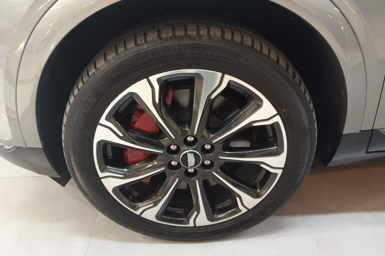 Used Cadillac XT5 2025 2.0T Platinum Edition